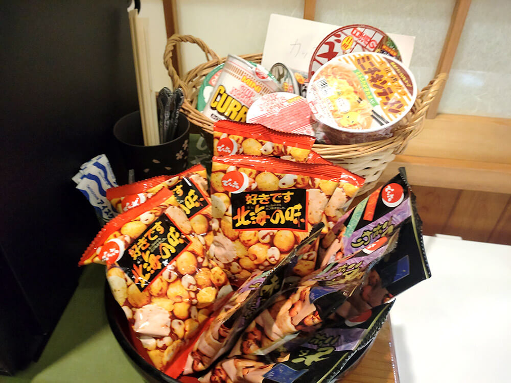 おつまみ・カップ麺